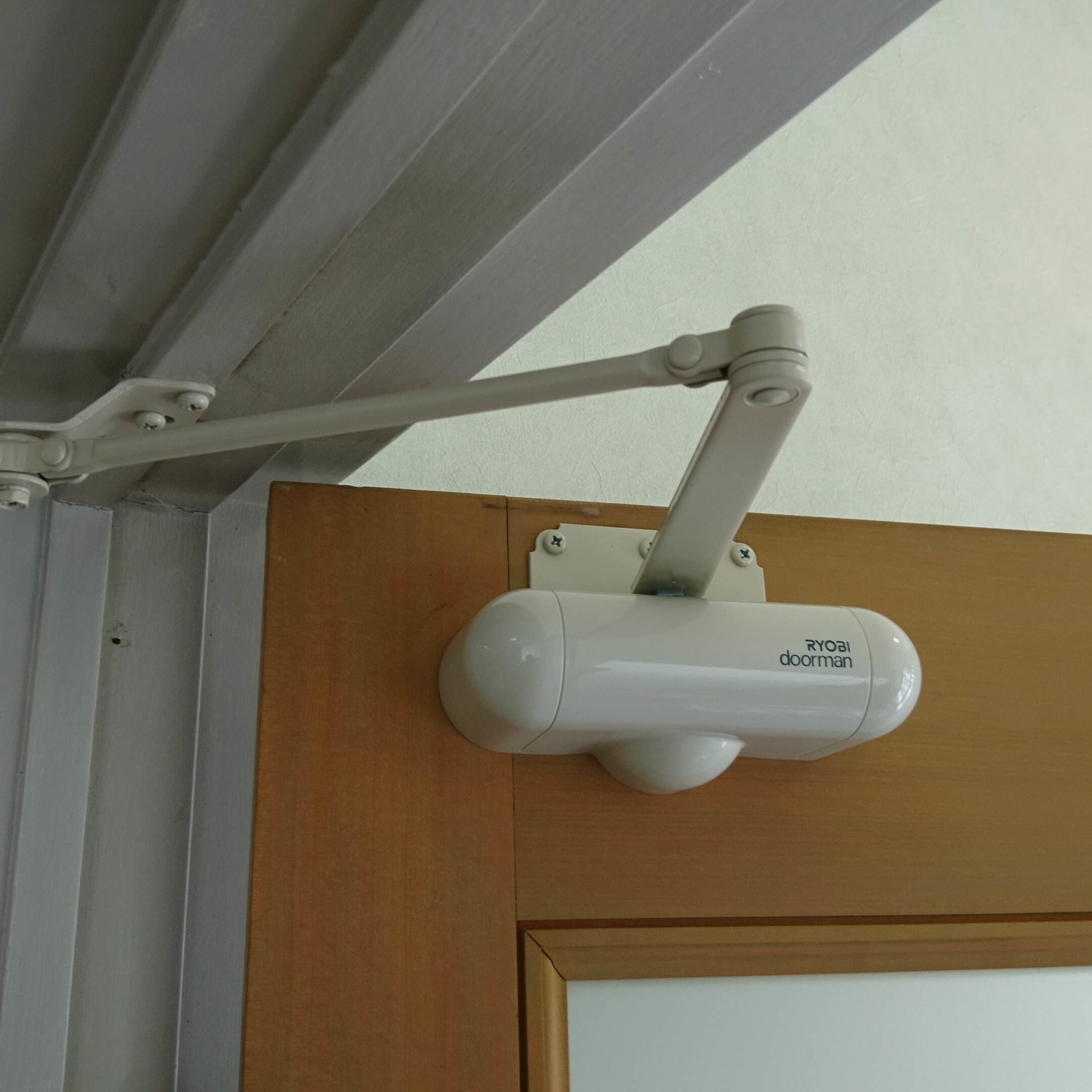 ドアマン取替え 名古屋市熱田区 | ドアマンの取替えなら建具修理の窓口名古屋市熱田区